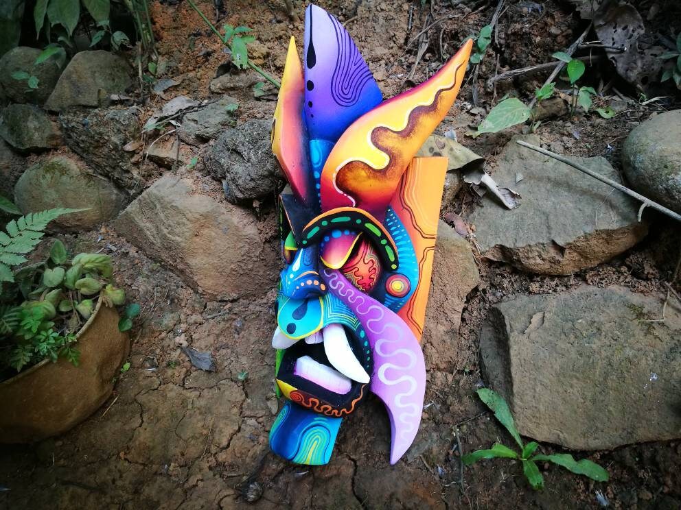 Boruca mask, beautiful warrior mask, tribal mask, art from Costa Rica
