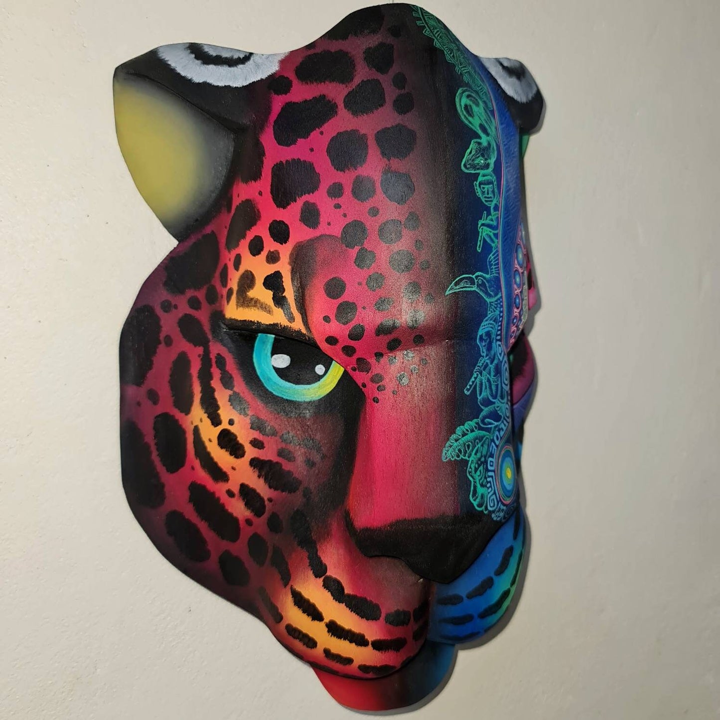 Jaguar head from Costa Rica, art from Boruca, Wooden mask handcrafted, Tribal Jaguar by Víctor Hernández