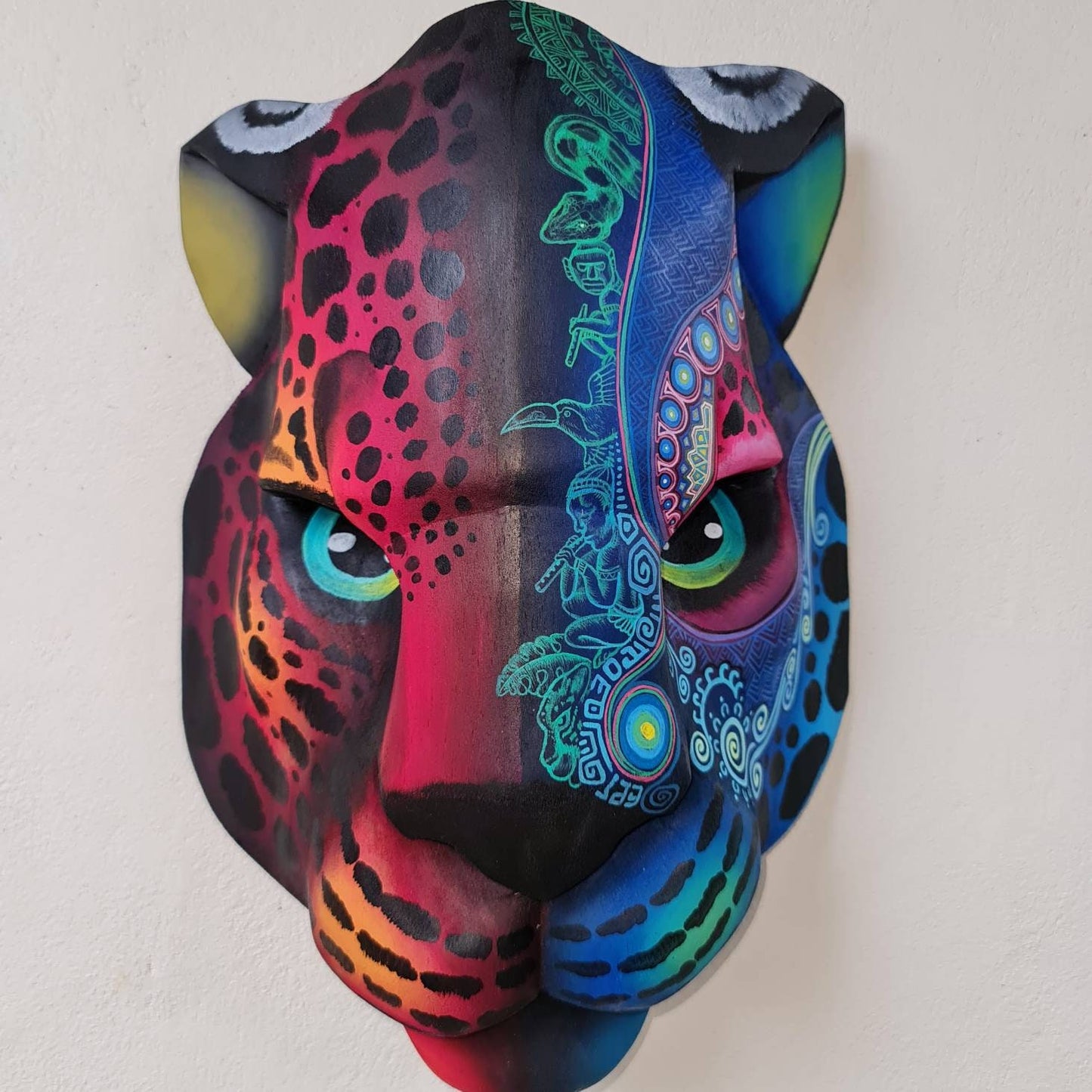 Jaguar head from Costa Rica, art from Boruca, Wooden mask handcrafted, Tribal Jaguar by Víctor Hernández