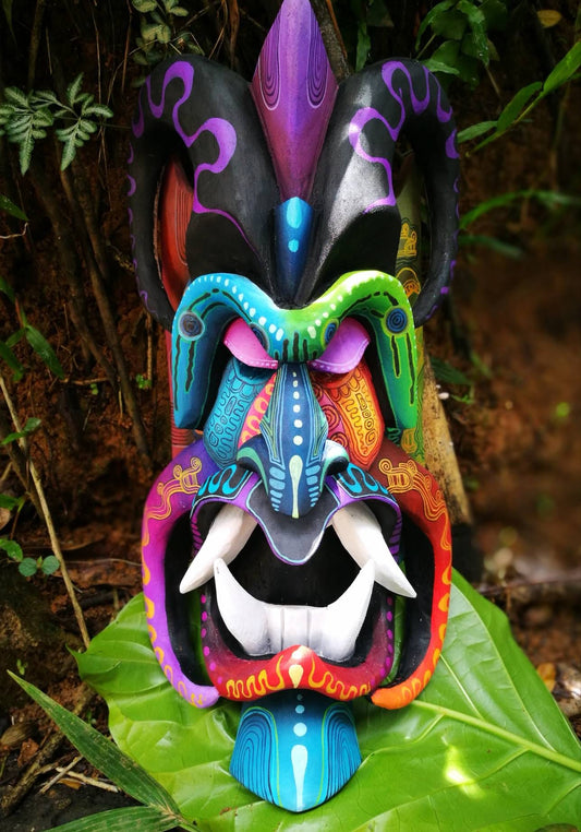Authentic Boruca Mask, Costa Rica indigenous Art, tribal Mask, incredible design, warrior mask.