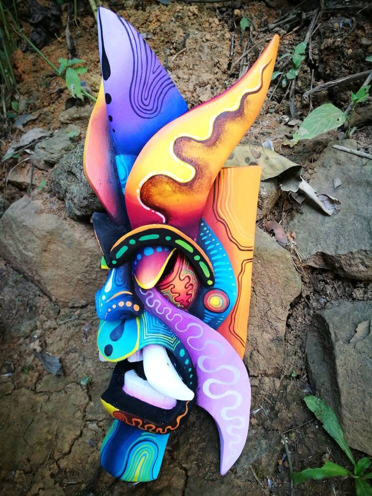 Boruca mask, beautiful warrior mask, tribal mask, art from Costa Rica